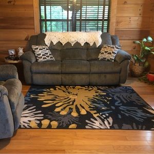 Ruggable 5x7 top only. Pad not included